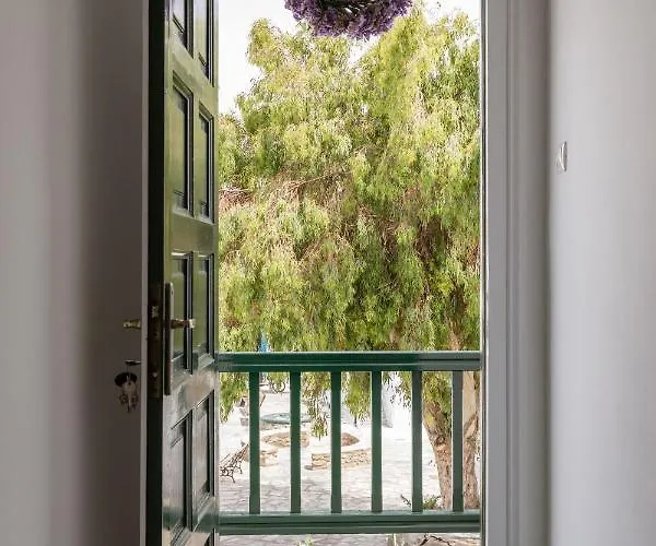 Ξενοδοχείο με διαμερίσματα Step Mykonos Town