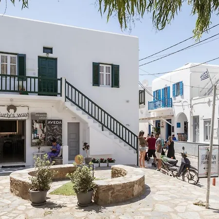 Step 4* Mykonos Town