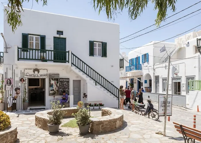 Step 4* Mykonos Town